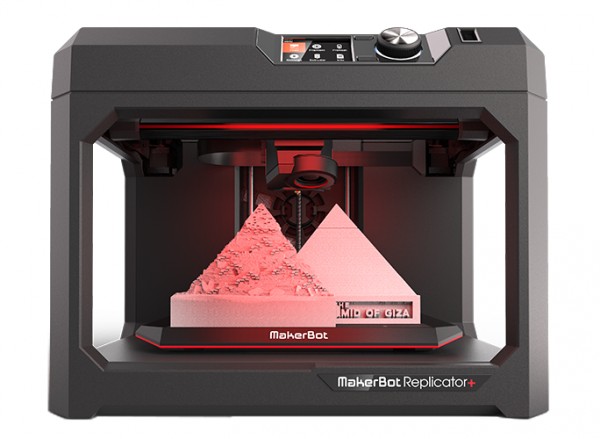 طابعة MakerBot Replicator Plus